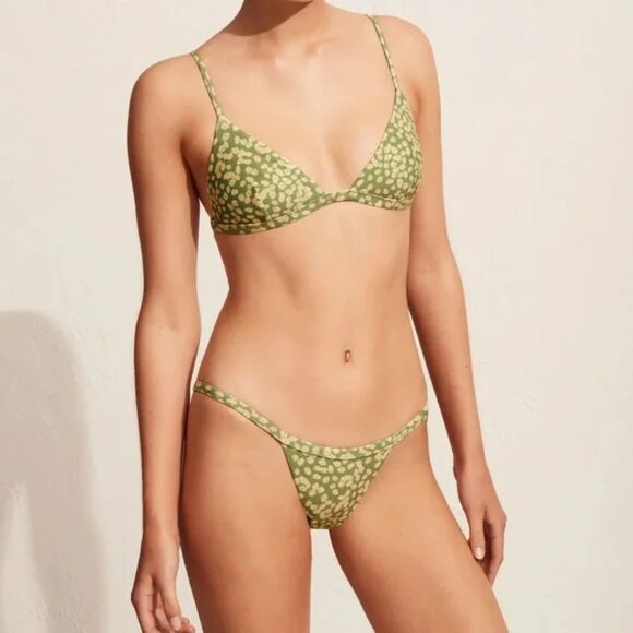 Matteau Petite Triangle Top Spring Daisy Green Yellow Size US 4 C/D Cup NWT - Picture 4 of 13